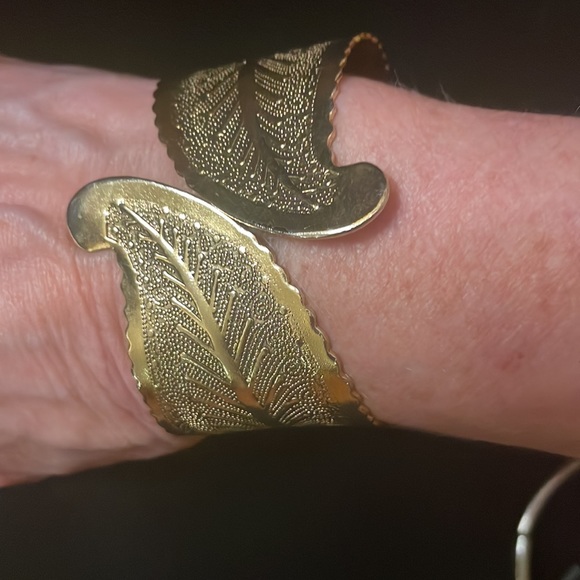 Gold leaf braclet - Picture 5 of 8